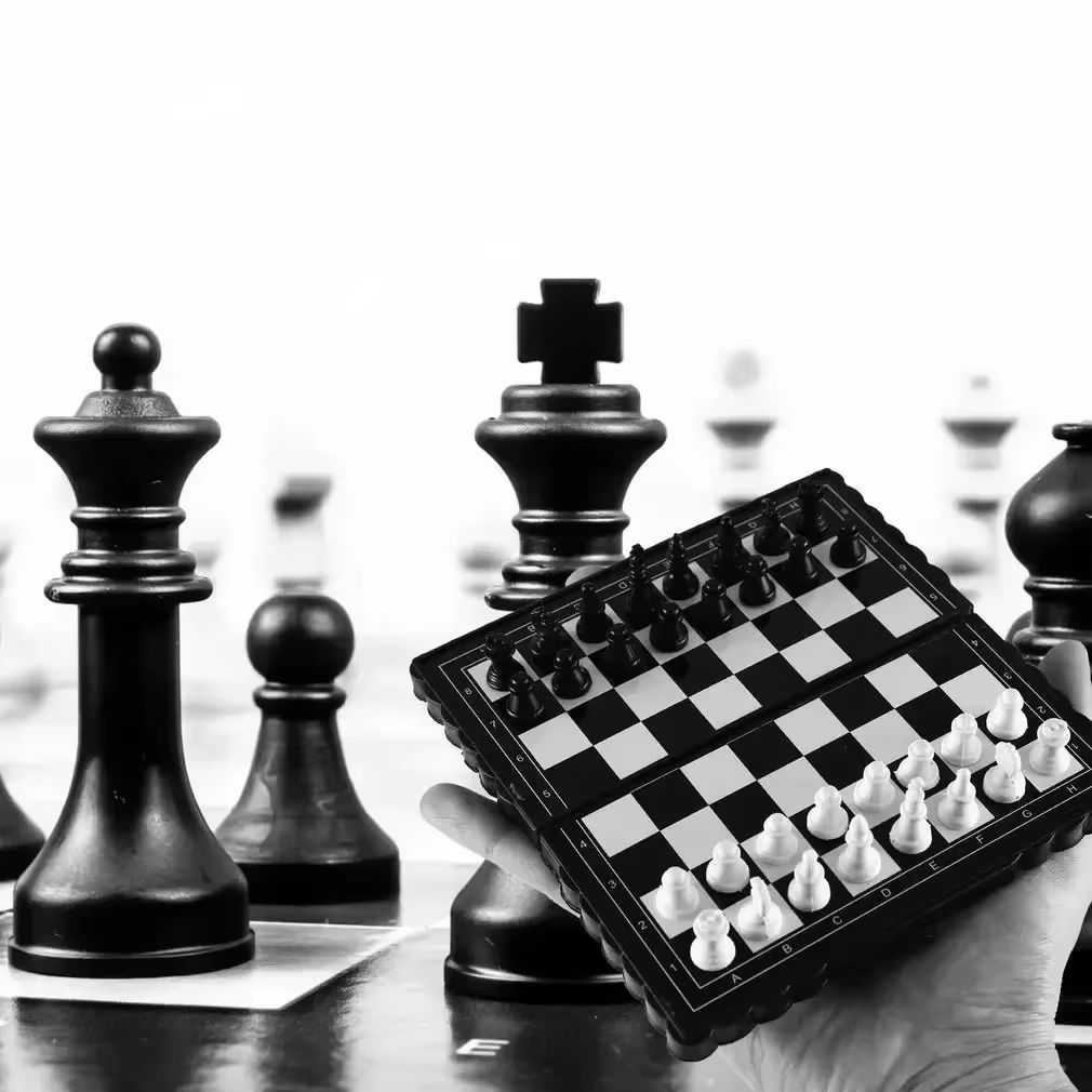 1Pc Mini Magnetic  Chess Set   - Board Game For Kids のレビューと価格