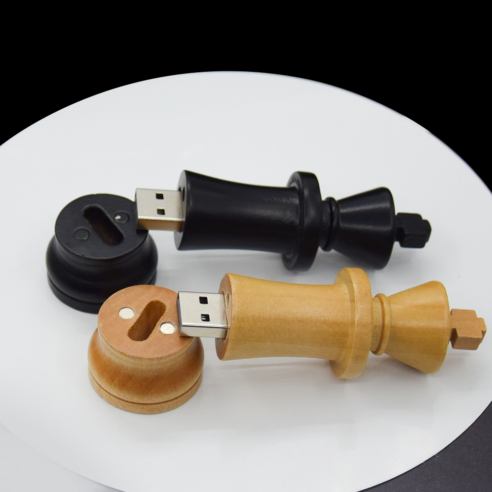 Wooden International Chess USB - Board Game Oath のレビューと価格