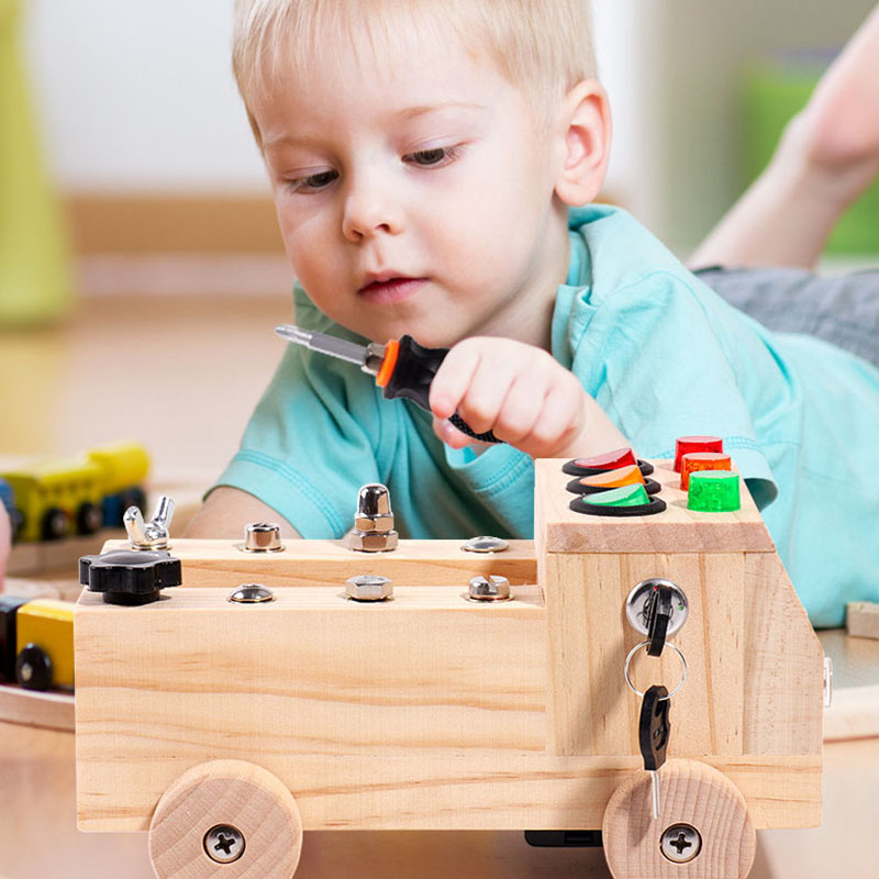 Wooden Montessori Busy Board S - Board Game China のレビューと価格
