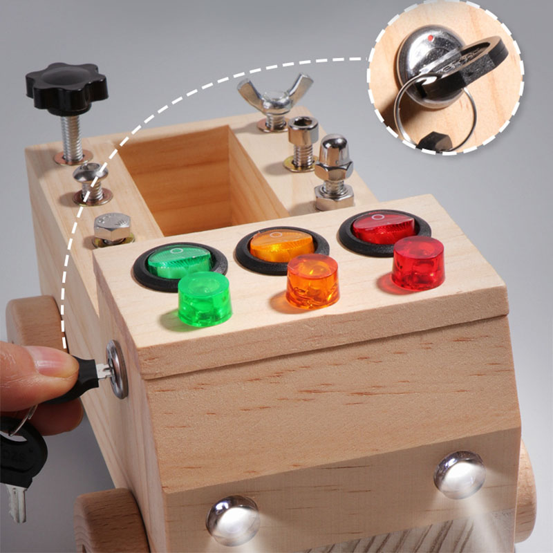 Wooden Montessori Busy Board S - Board Game China のレビューと価格